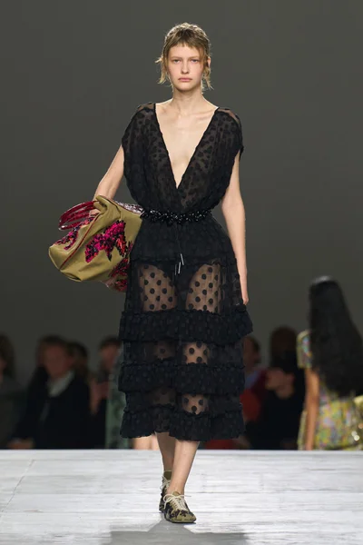 Look 23